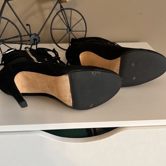 OSCAR de La Renta- Suede Black Lace up boots- Size 37- box included - Picture 6 of 7